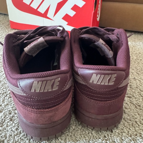 Pre owned NIKE DUNK LOW RETRO PRM - Picture 3 of 6